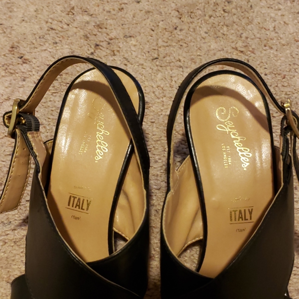 Shoes - Picture 5 of 6
